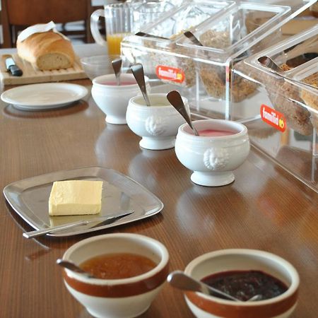 Centre De Sornetan Hotel Ngoại thất bức ảnh